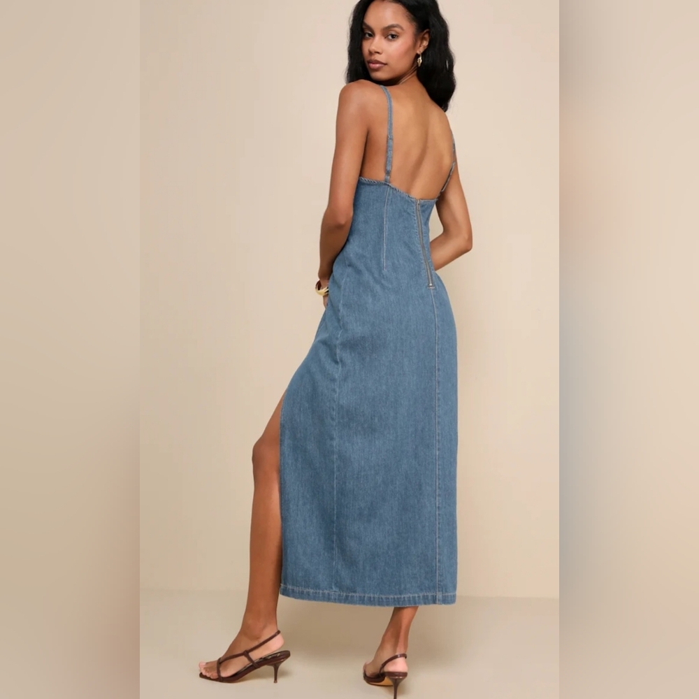 Lulus Crush-Worthy Trend Medium Wash Denim Sleeveless Midi Dress - Picture 2 of 7